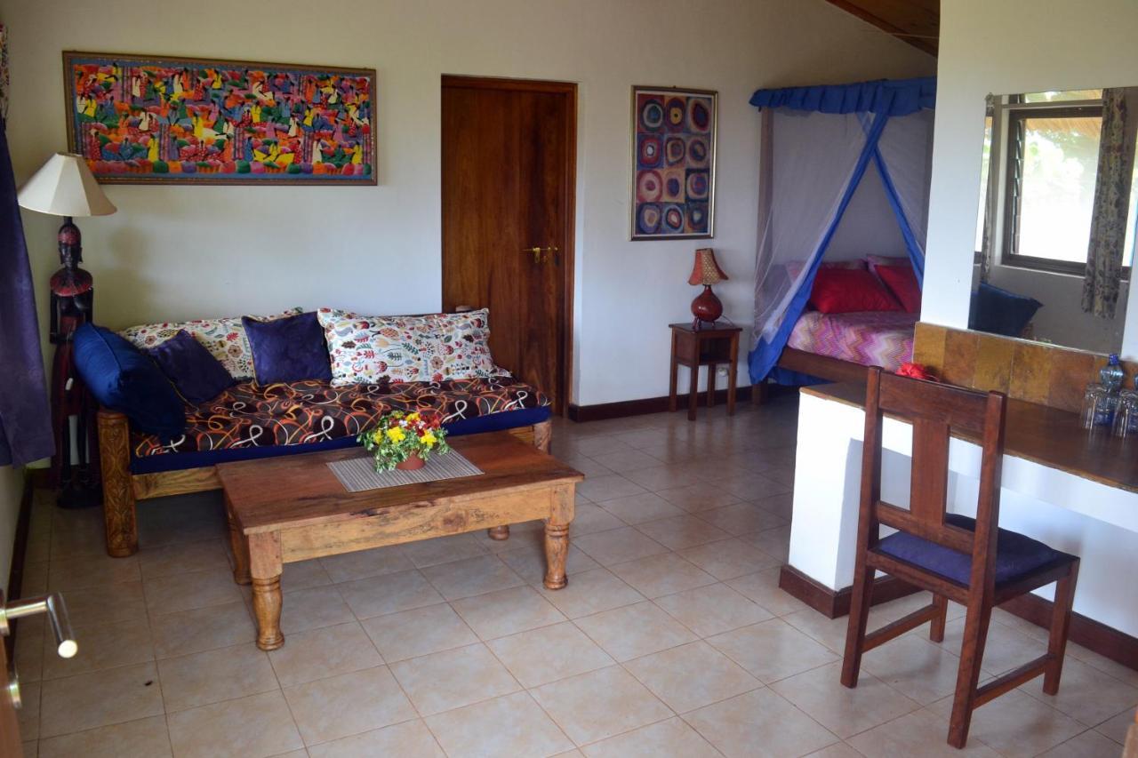 Shimba Hills Green Safari Lodge Kwale ภายนอก รูปภาพ