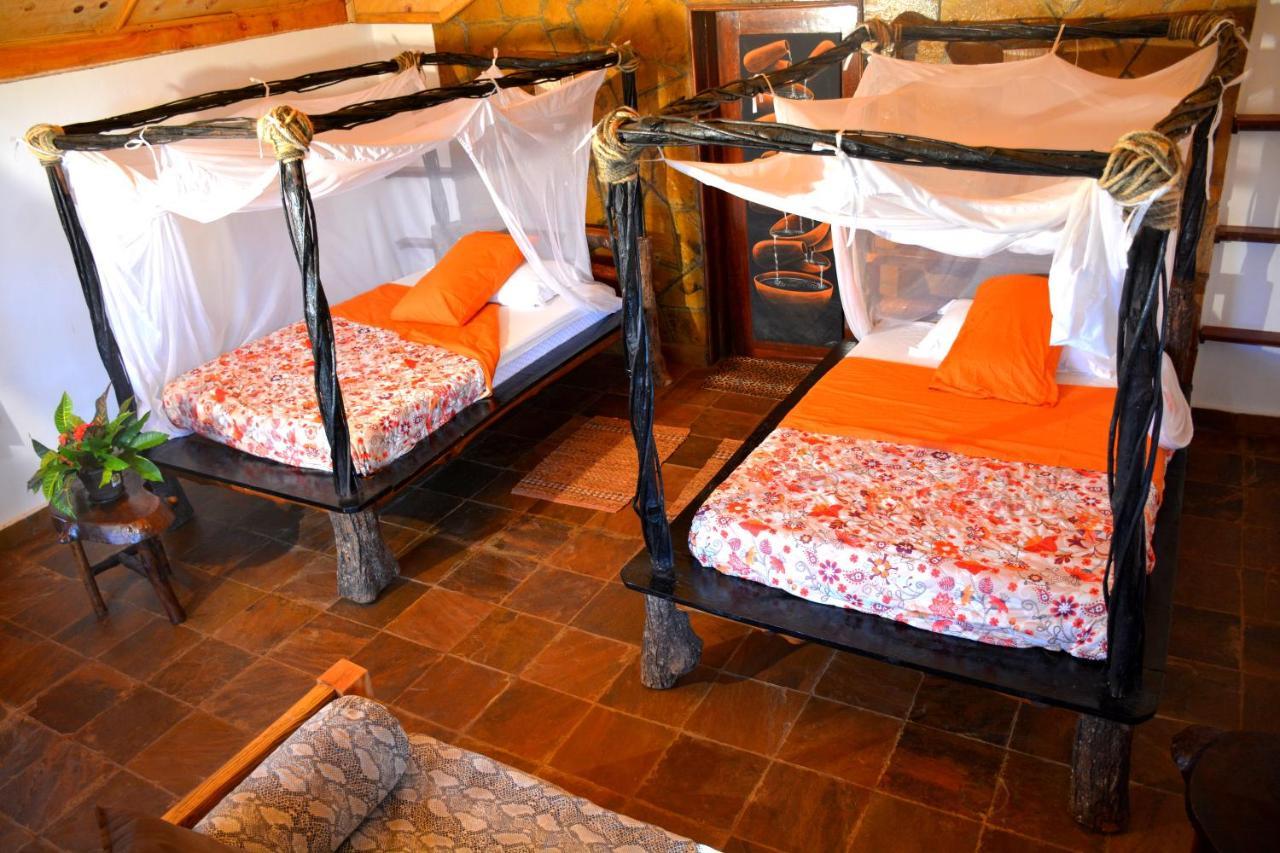 Shimba Hills Green Safari Lodge Kwale ภายนอก รูปภาพ