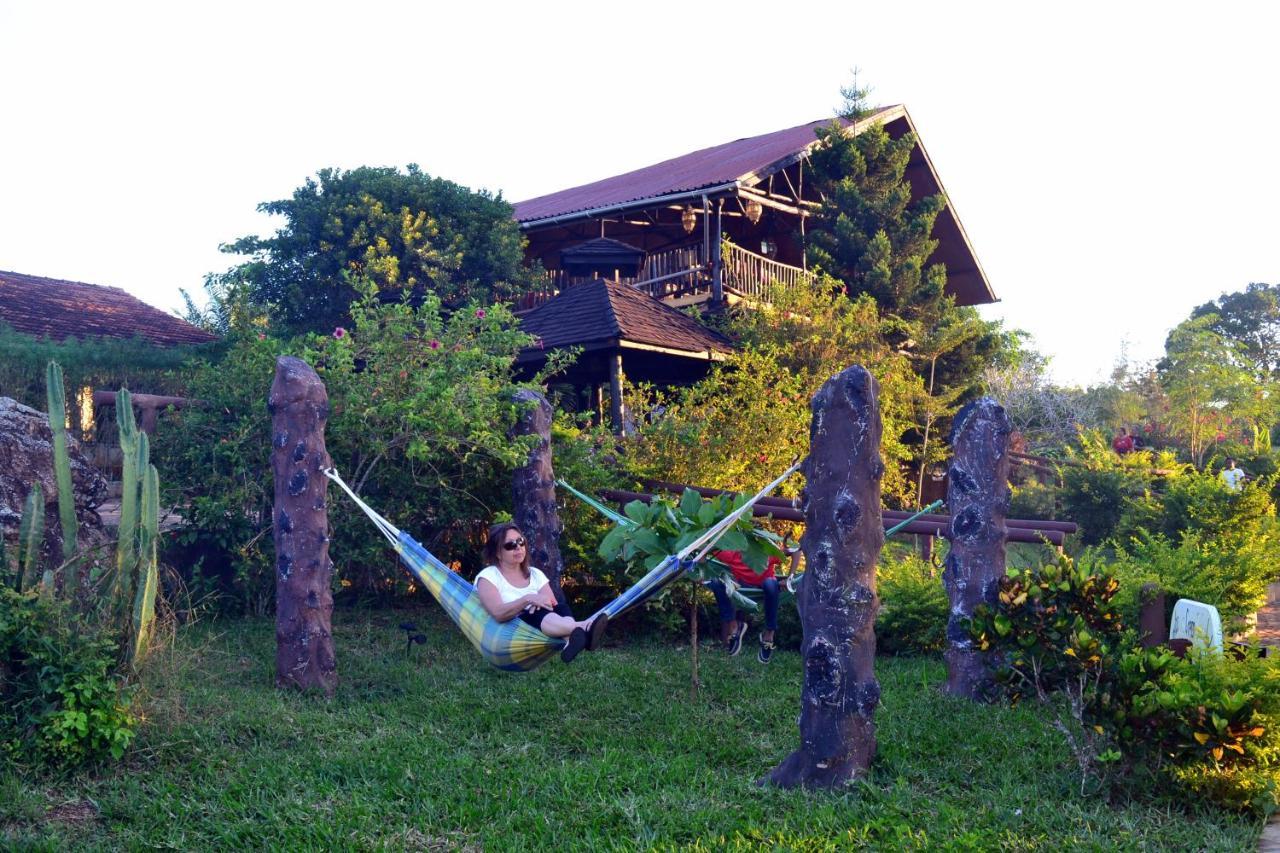 Shimba Hills Green Safari Lodge Kwale ภายนอก รูปภาพ