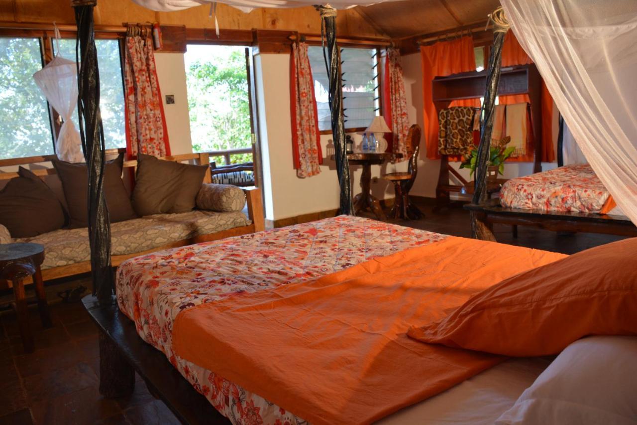 Shimba Hills Green Safari Lodge Kwale ภายนอก รูปภาพ