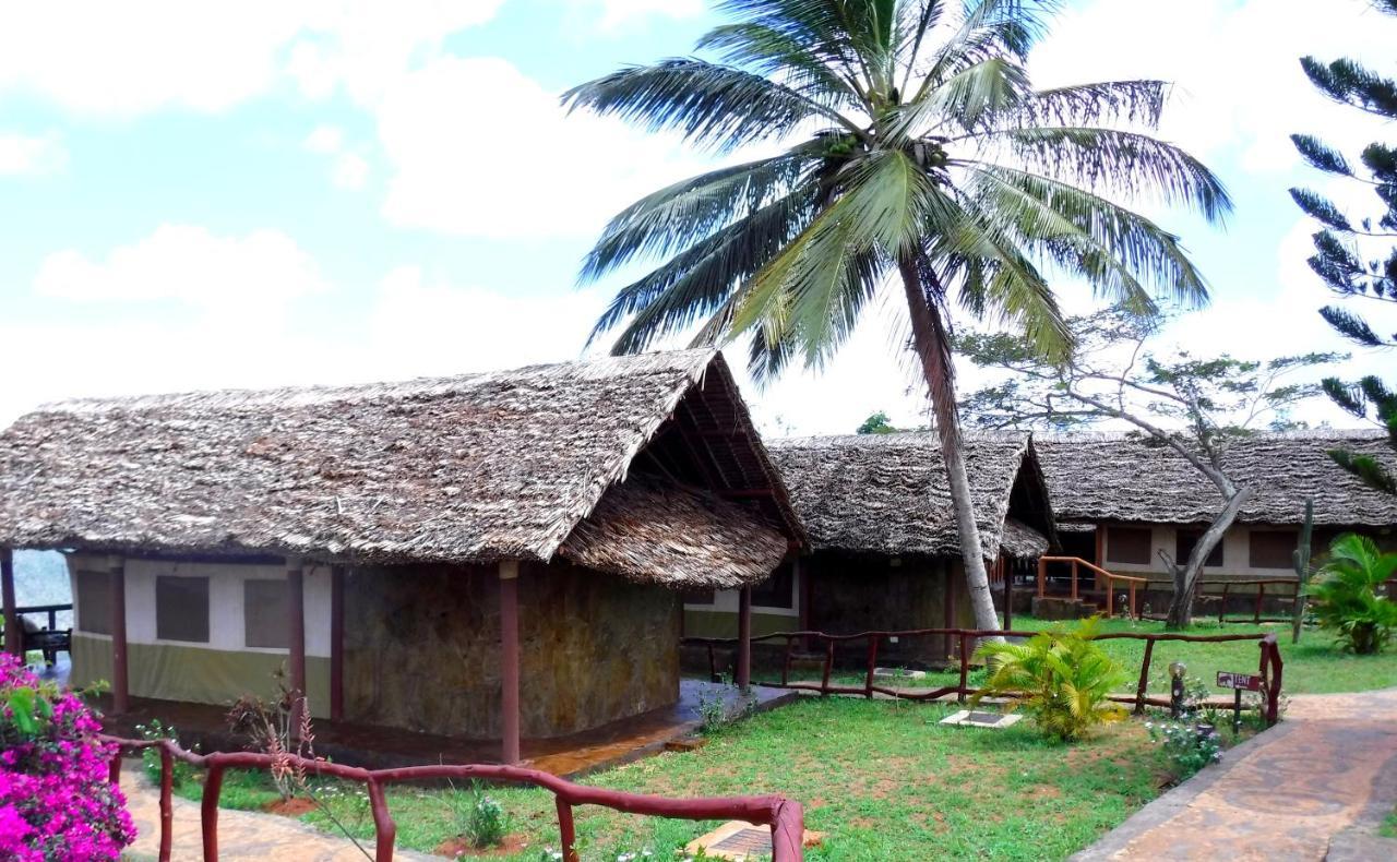 Shimba Hills Green Safari Lodge Kwale ภายนอก รูปภาพ