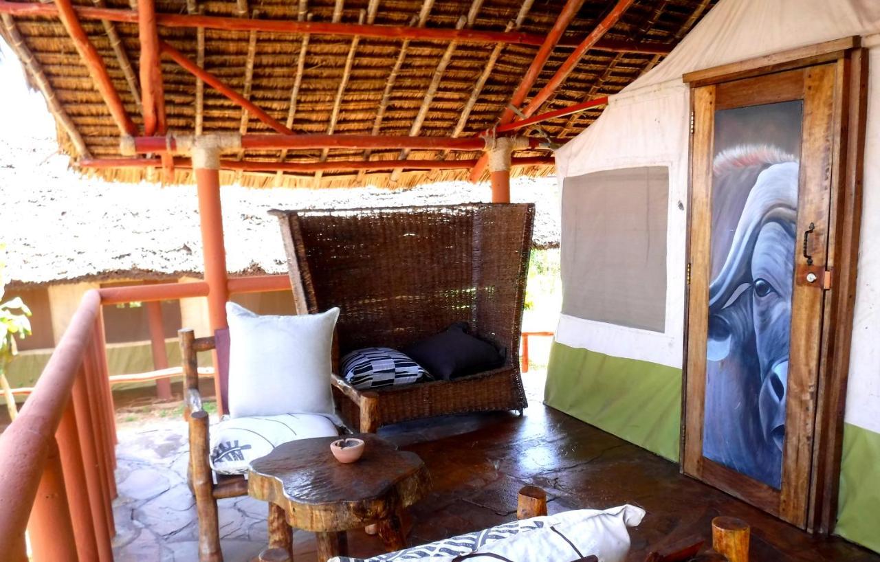 Shimba Hills Green Safari Lodge Kwale ภายนอก รูปภาพ