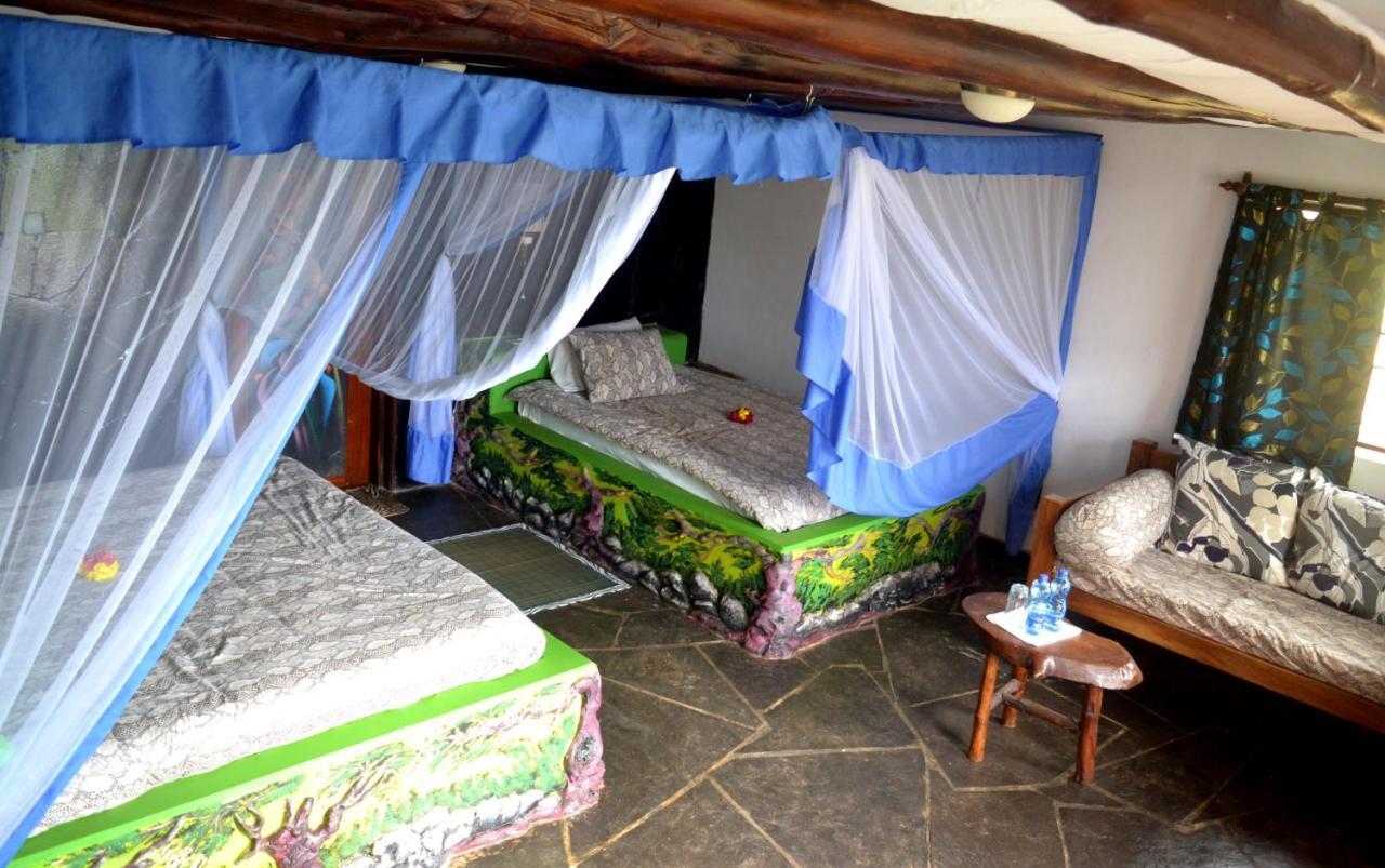 Shimba Hills Green Safari Lodge Kwale ภายนอก รูปภาพ