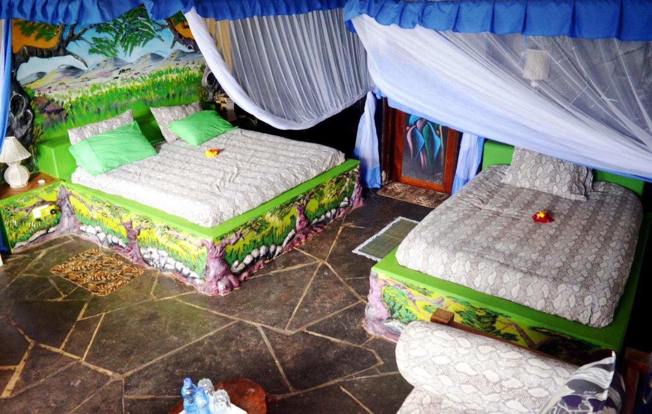 Shimba Hills Green Safari Lodge Kwale ภายนอก รูปภาพ