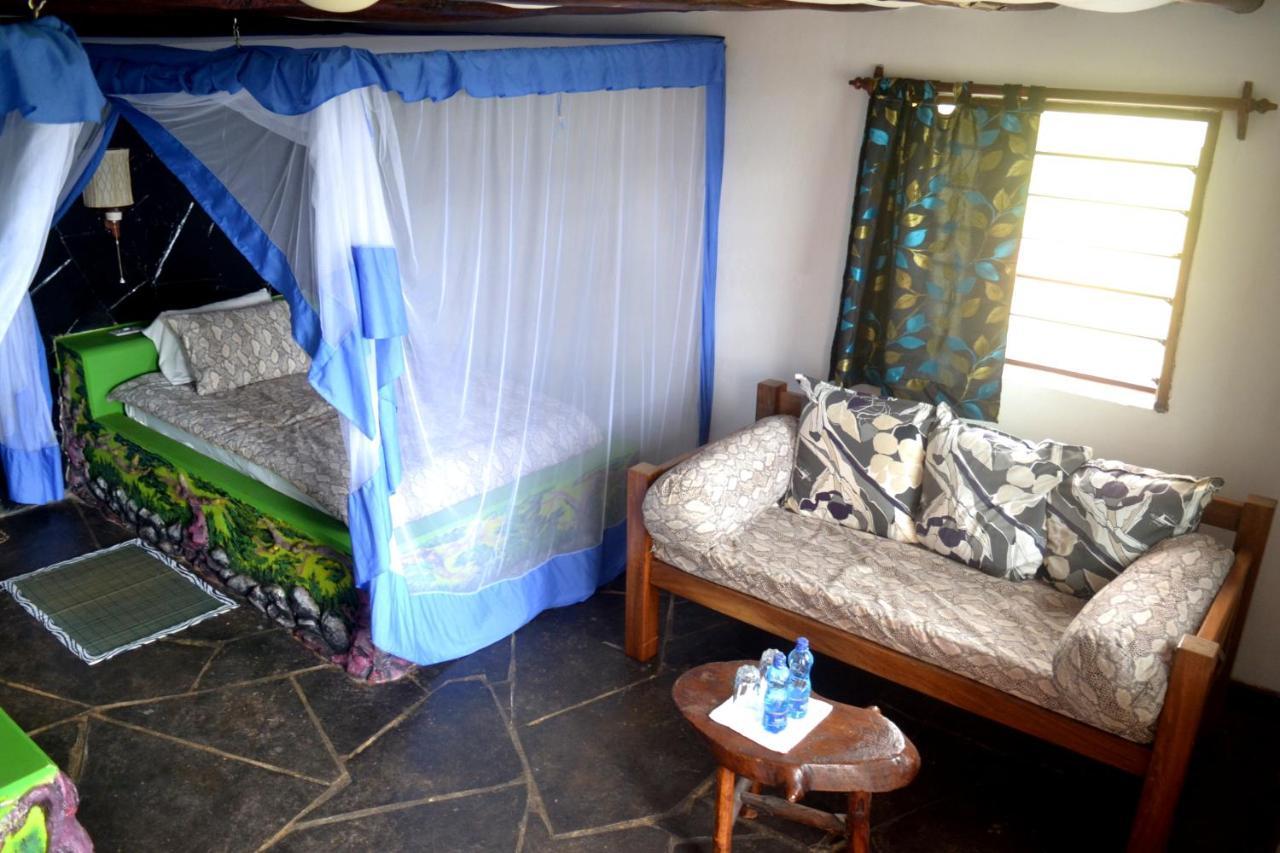 Shimba Hills Green Safari Lodge Kwale ภายนอก รูปภาพ