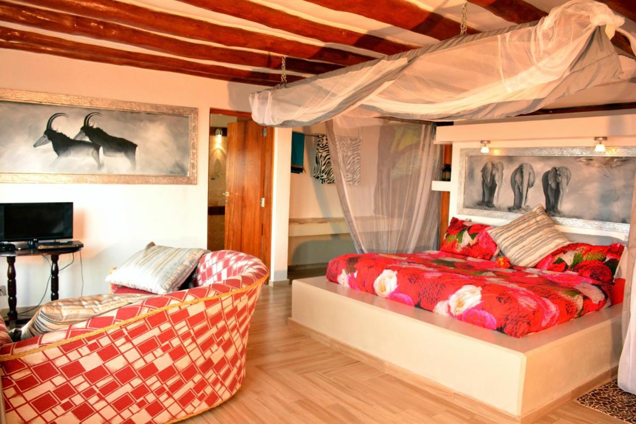 Shimba Hills Green Safari Lodge Kwale ภายนอก รูปภาพ